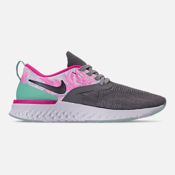 Nike Shoes - WOMEN'S NIKE ODYSSEY REACT FLYKNIT 2 size 7.5 Nike Shoes - WOMEN'S NIKE ODYSSEY REACT FLYKNIT 2 size 7.5